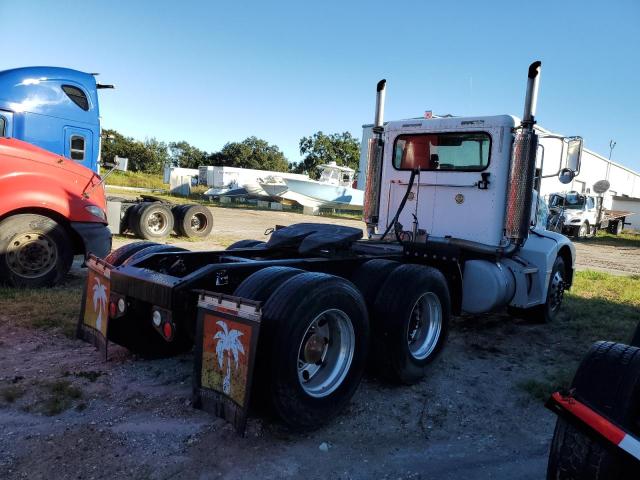 1XPGDU9X35N874734 - 2005 PETERBILT 385 WHITE photo 4