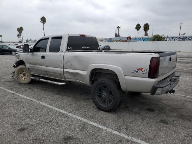 1GCHK39275E188884 - 2005 CHEVROLET SILVERADO K3500 BEIGE photo 2