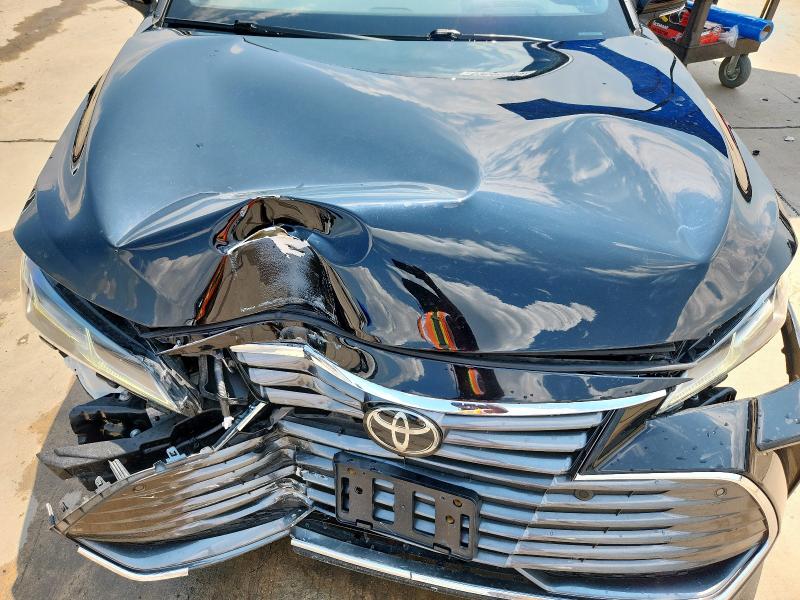 4T1BZ1FB0KU036713 - 2019 TOYOTA AVALON XLE Черный фото 11