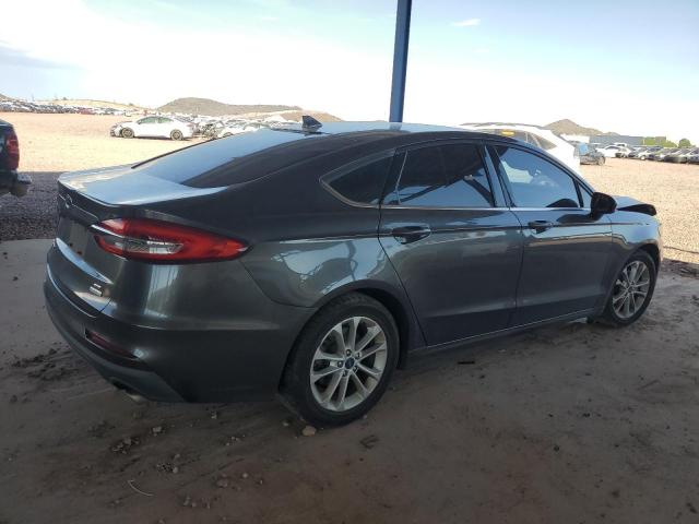 3FA6P0HD7KR176887 - 2019 FORD FUSION SE Մոխրագույն լուսանկար 3