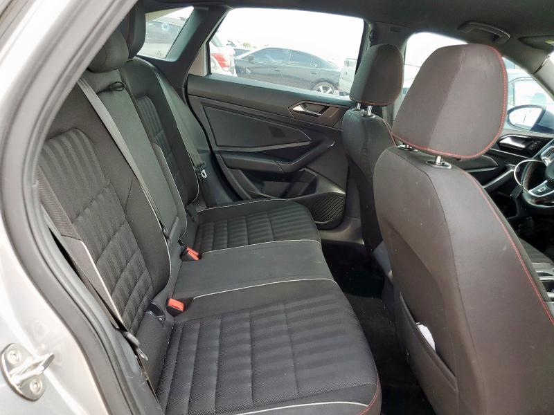 3VW6T7BU7KM234773 - 2019 VOLKSWAGEN JETTA GLI ვერცხლისფერი ფოტო 10