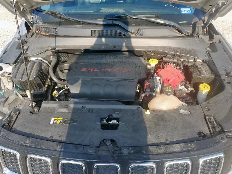 3C4NJCCB2KT662864 - 2019 JEEP COMPASS LIMITED SILVER photo 12