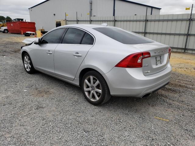 YV126MFKXG2413625 - 2016 VOLVO S60 PREMIER SILVER photo 2