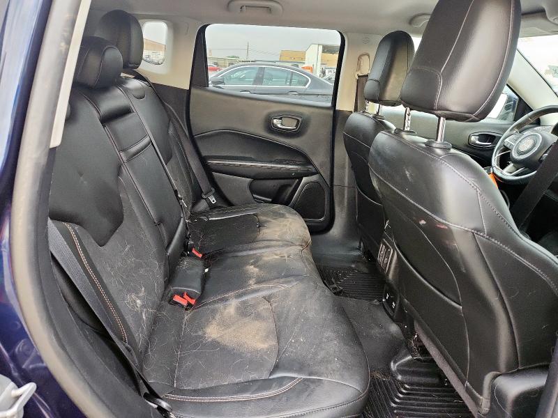 3C4NJCBB3JT287048 - 2018 JEEP COMPASS LATITUDE Bleu photo 11