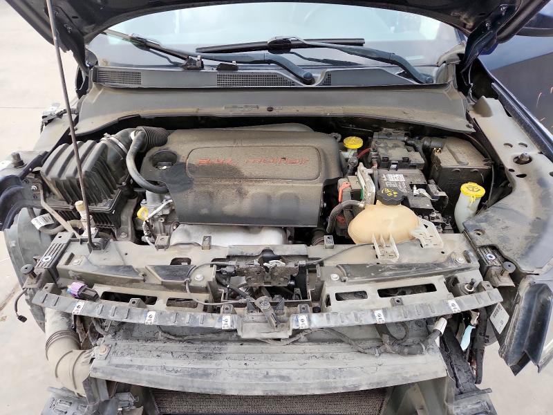 3C4NJCBB3JT287048 - 2018 JEEP COMPASS LATITUDE Bleu photo 12