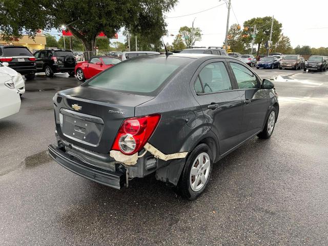 1G1JA5SH8D4153041 - 2013 CHEVROLET SONIC LS GRAY photo 4