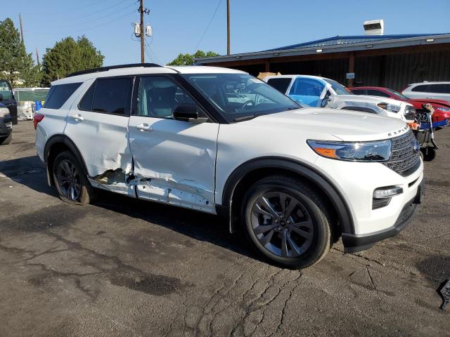 1FMSK8DH9RGA69576 - 2024 FORD EXPLORER XLT WHITE photo 4