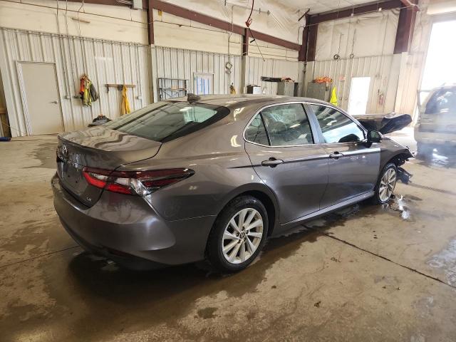 4T1C11AK0RU906750 - 2024 TOYOTA CAMRY LE GRAY photo 3