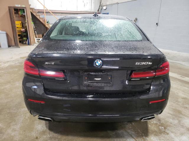 WBA33AG00NCK57985 - 2022 BMW 530XE BLACK photo 6