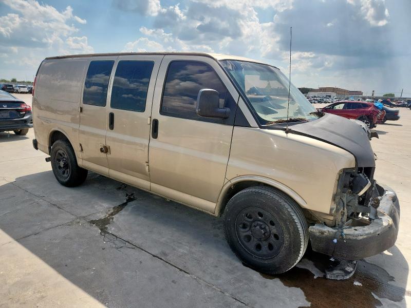 1GCFG15X251169763 - 2005 CHEVROLET EXPRESS G1 棕色 照片 4