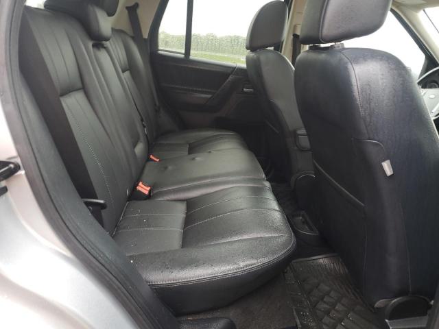 SALFR2BG4DH373905 - 2013 LAND ROVER LR2 HSE SILVER photo 11