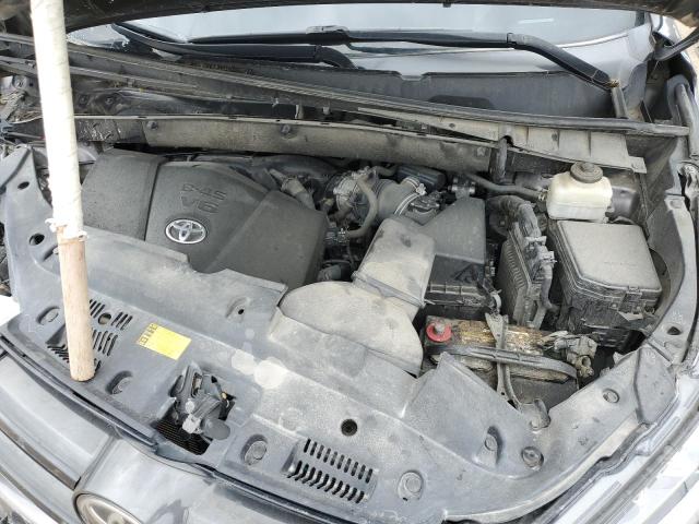 5TDKZRFH8JS536791 - 2018 TOYOTA HIGHLANDER SE ნაცრისფერი ფოტო 12