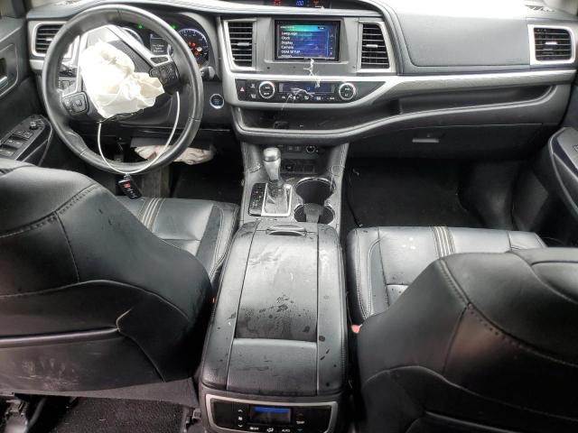 5TDKZRFH8JS536791 - 2018 TOYOTA HIGHLANDER SE ნაცრისფერი ფოტო 8