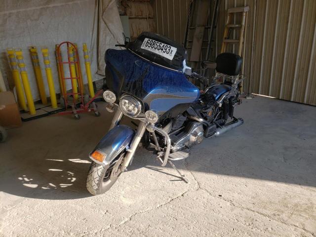 1HD1FCW142Y615951 - 2002 HARLEY-DAVIDSON FLHTCUI 蓝色 照片 2