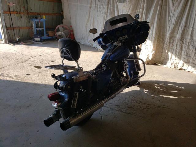 1HD1FCW142Y615951 - 2002 HARLEY-DAVIDSON FLHTCUI 蓝色 照片 4