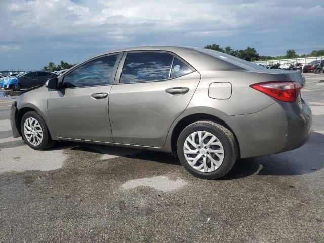 5YFBURHE2KP879463 - 2019 TOYOTA COROLLA L GRAY photo 2