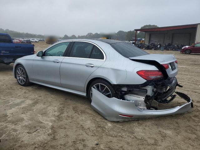 W1KZF5KB5NB036379 - 2022 MERCEDES-BENZ E 450 4MATIC SILVER photo 2