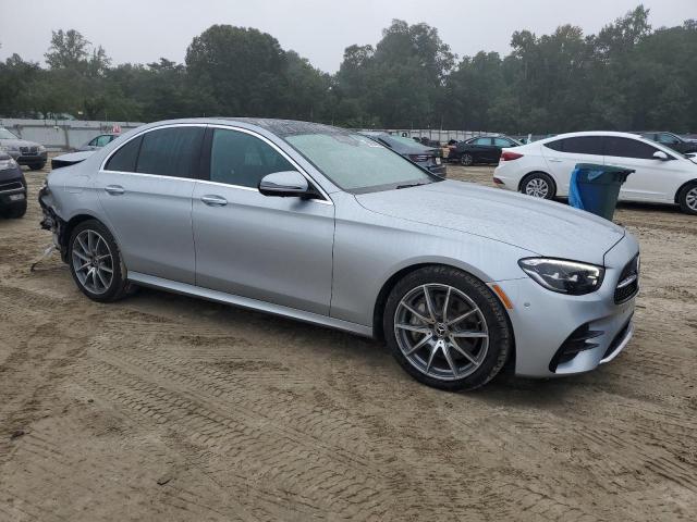 W1KZF5KB5NB036379 - 2022 MERCEDES-BENZ E 450 4MATIC SILVER photo 4