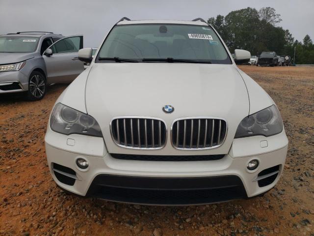 5UXZW0C54D0B90406 - 2013 BMW X5 XDRIVE35D WHITE photo 5