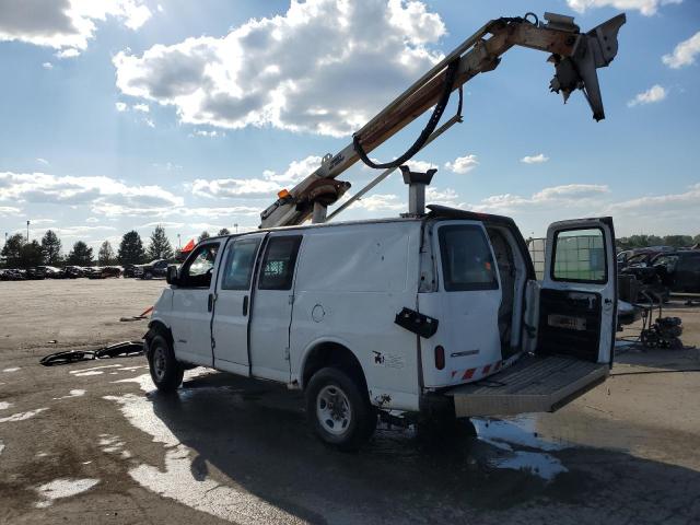 1GCHG35U151141642 - 2005 CHEVROLET EXPRESS G3 WHITE photo 3