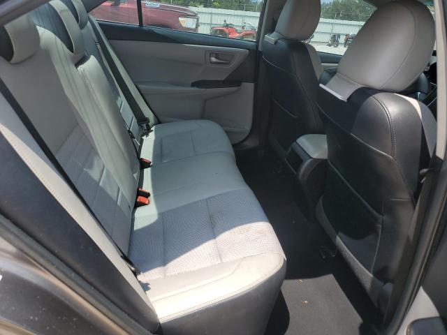 4T1BF1FK8GU240837 - 2016 TOYOTA CAMRY LE GRAY photo 10