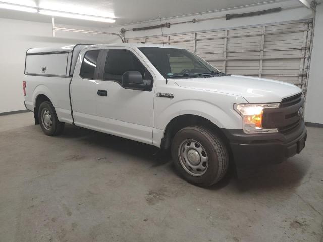 1FTEX1CB8JKF31425 - 2018 FORD F150 SUPER CAB WHITE photo 4