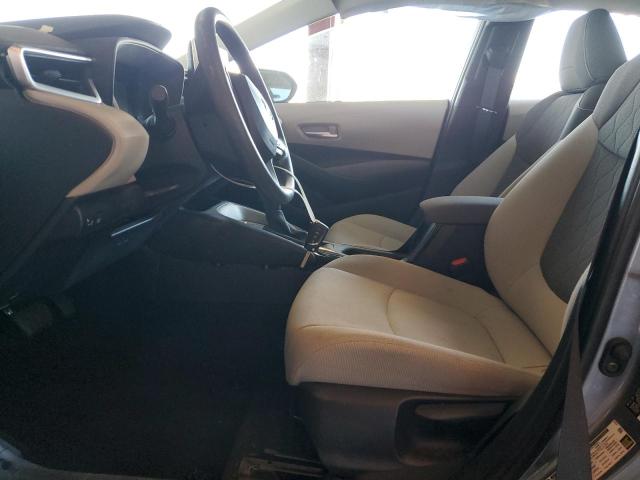 5YFEPRAE9LP028079 - 2020 TOYOTA COROLLA LE SILVER photo 7