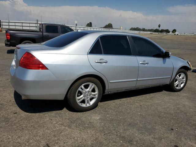 1HGCM568X7A137030 - 2007 HONDA ACCORD EX 银色 照片 3