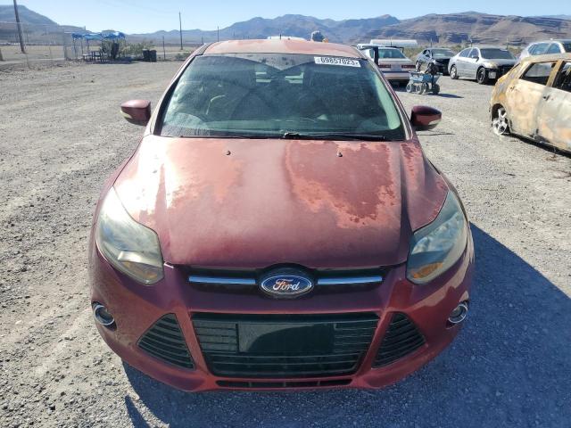 1FADP3N22EL348838 - 2014 FORD FOCUS TITANIUM BURGUNDY photo 5