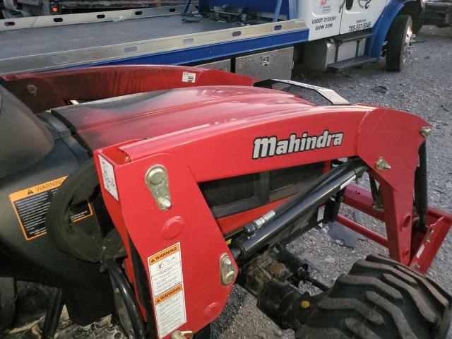 C40G1843 - 2012 MAHINDRA AND MAHINDRA TRACTOR RED photo 5