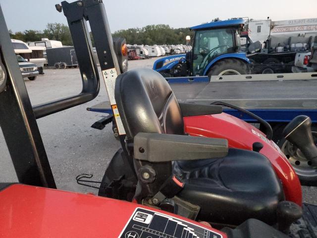 C40G1843 - 2012 MAHINDRA AND MAHINDRA TRACTOR RED photo 6