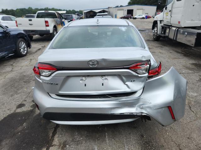 JTDEPRAEXLJ034641 - 2020 TOYOTA COROLLA LE SILVER photo 6