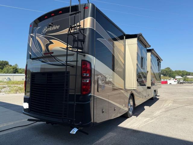 4UZAB2DT7ECFT1036 - 2014 FREIGHTLINER CHASSIS XC შავი ფოტო 4