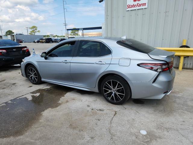 4T1S11AK9PU182890 - 2023 TOYOTA CAMRY SE NIGHT SHADE SILVER photo 2