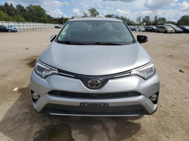 2T3DFREV3JW769758 - 2018 TOYOTA RAV4 LIMITED SILVER photo 5