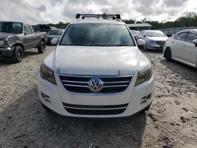 WVGAV7AX6BW505823 - 2011 VOLKSWAGEN TIGUAN S WHITE photo 5