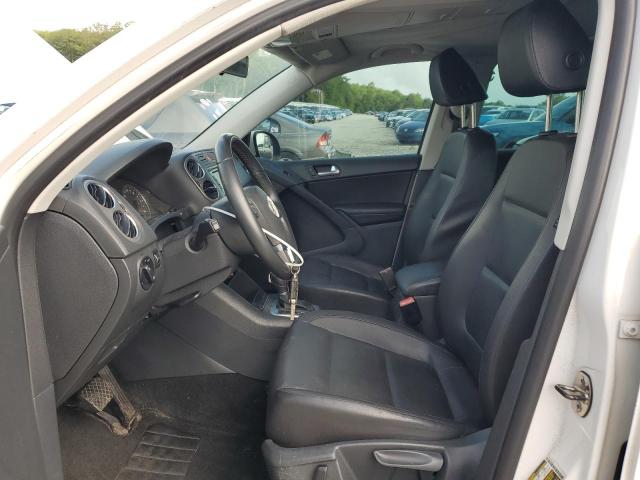 WVGAV7AX6BW505823 - 2011 VOLKSWAGEN TIGUAN S WHITE photo 7