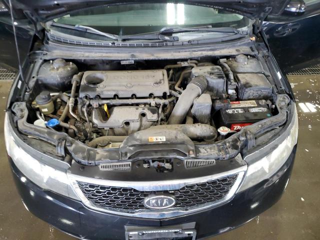KNAFU4A26D5734217 - 2013 KIA FORTE EX BLACK photo 11