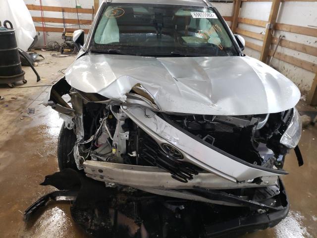 5TDGZRBH5LS516013 - 2020 TOYOTA HIGHLANDER XLE SILVER photo 5