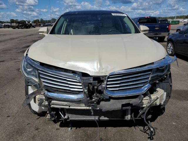 2LMPJ8LR6JBL13820 - 2018 LINCOLN MKX RESERVE بيج صورة 5