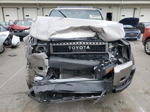 JTEABFAJ2R5001316 - 2024 TOYOTA LAND CRUISER BASE 银色 照片 5