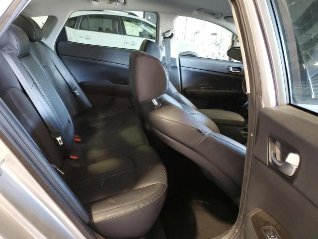 5XXGU4L18KG366806 - 2019 KIA OPTIMA EX SILVER photo 10