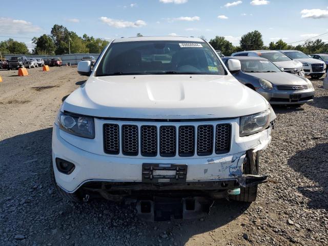 1C4RJFAG6FC678763 - 2015 JEEP GRAND CHER LAREDO WHITE photo 5