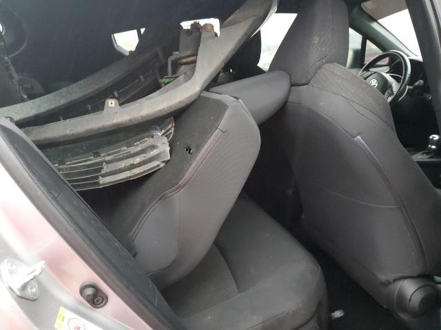 NMTKHMBX7JR035795 - 2018 TOYOTA C-HR XLE Silber Foto 10