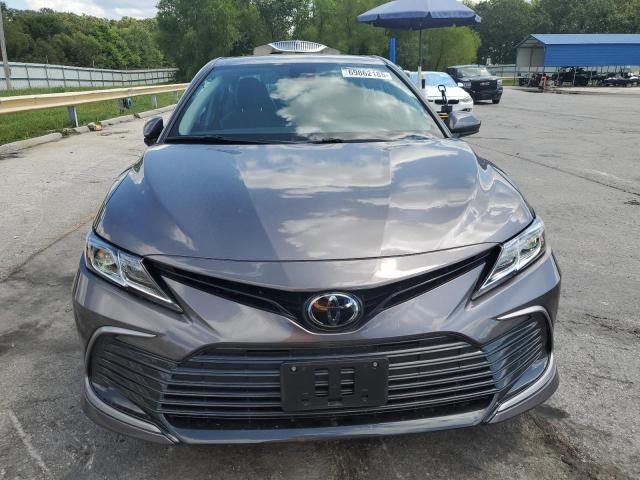 4T1C11BK8PU093234 - 2023 TOYOTA CAMRY LE GRAY photo 5
