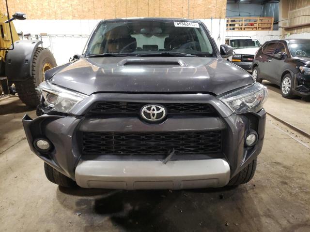 JTEBU5JR1H5473536 - 2017 TOYOTA 4RUNNER SR5/SR5 PREMIUM GRAY photo 5