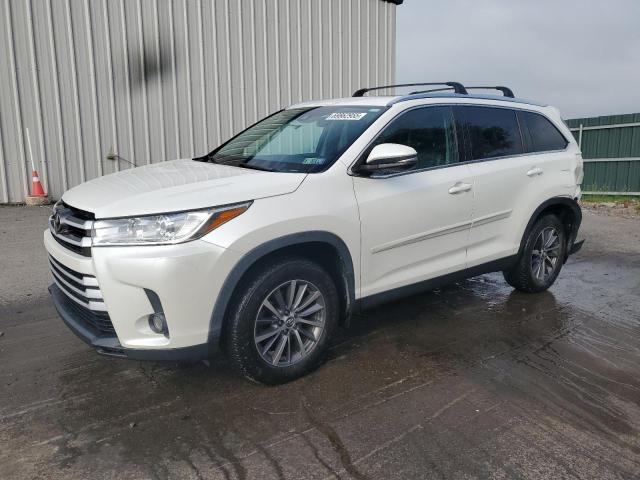 2019 TOYOTA HIGHLANDER SE, null