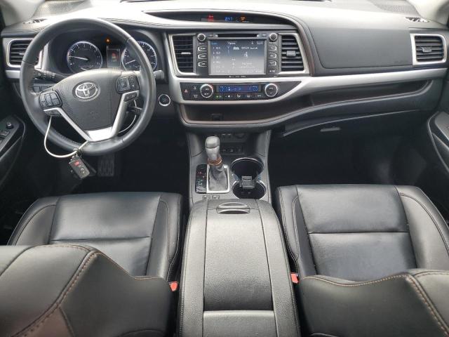 5TDJZRFH4KS713995 - 2019 TOYOTA HIGHLANDER SE 白色 照片 8