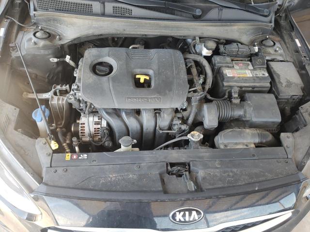 3KPF24AD1ME297547 - 2021 KIA FORTE FE BLACK photo 11