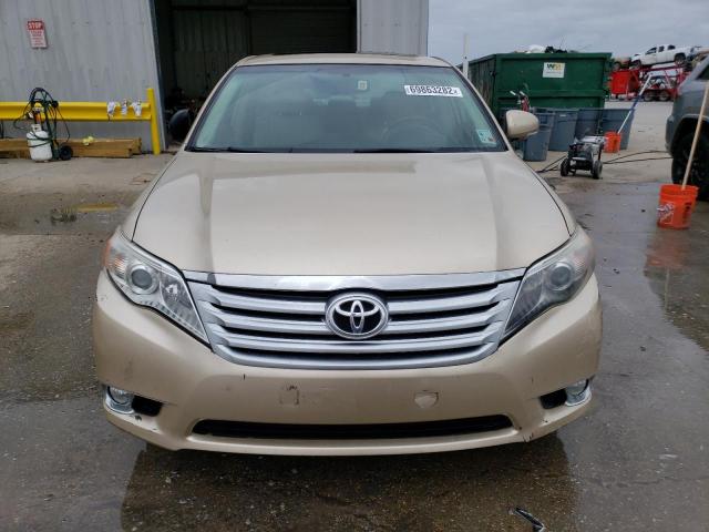 4T1BK3DB1BU411348 - 2011 TOYOTA AVALON BASE 金色 照片 5